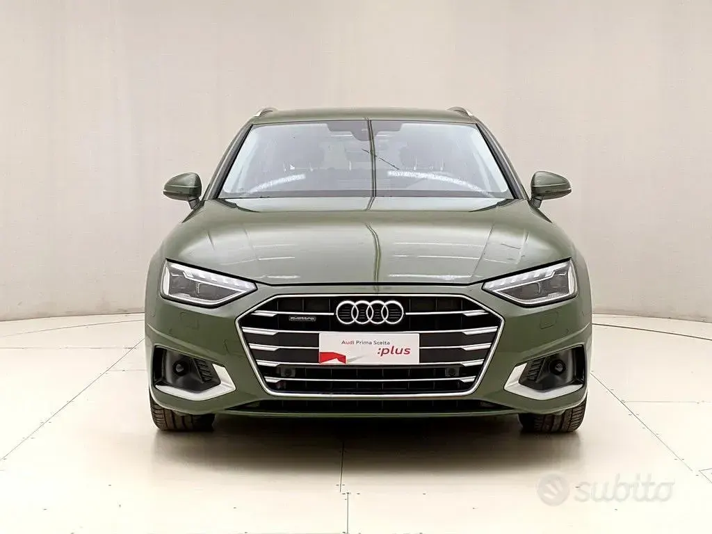 Usado Audi A4 Advanced Plus 204 CV (150 kW) 2024 Verde Familiar
