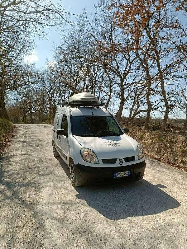 Usata Renault Kangoo 84 CV (61 kW) 2007 Monovolume