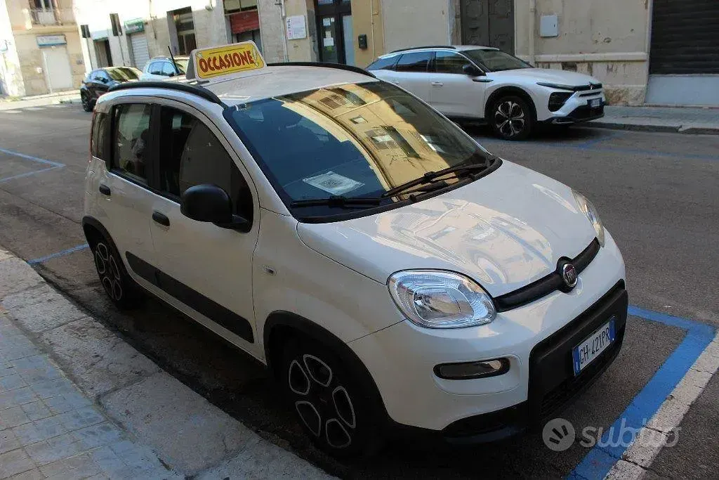 Usata Fiat Panda City Life 69 CV (50 kW) 2021 Bianco Utilitaria