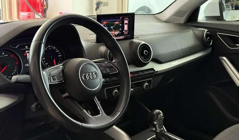 Usata Audi Q2 Design 116 CV (85 kW) 2018 Bianco SUV