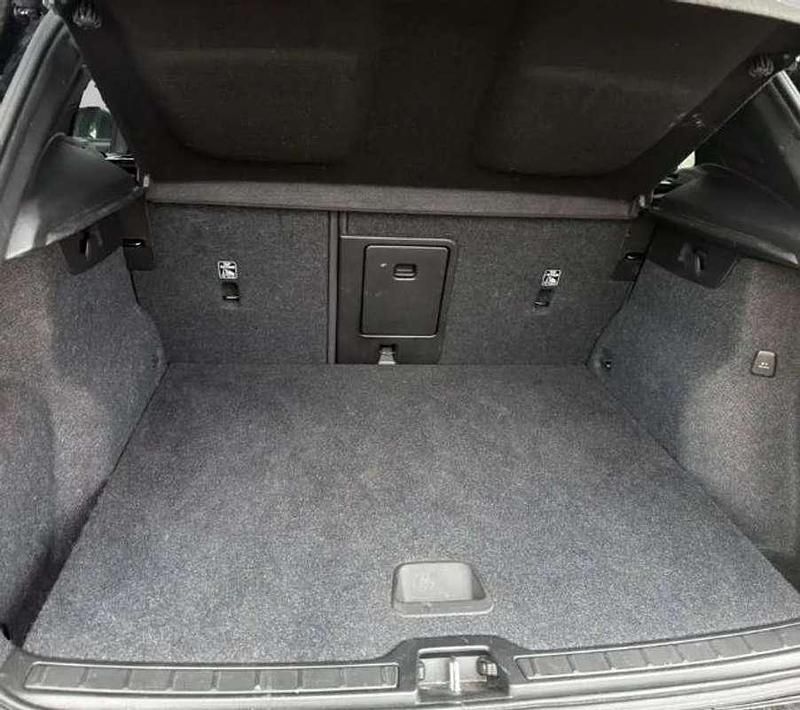 Usata Volvo XC40 Inscription 129 CV (94 kW) 2020 Nero SUV