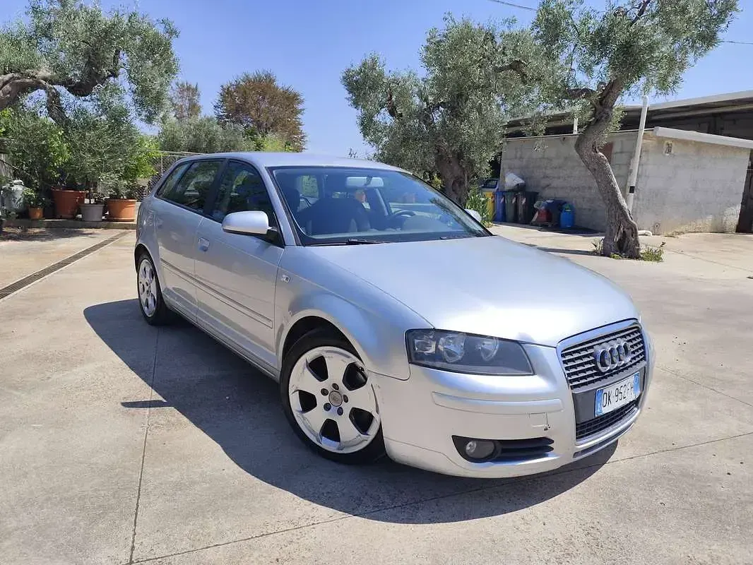 Usata Audi A3 Sportback Ambition 140 CV (102 kW) 2007 Argento Utilitaria