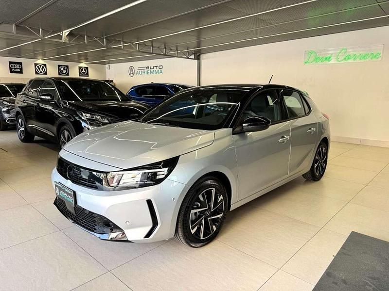 Argento Usata 2024 Opel Corsa Ultimate Tre volumi | 17.500 € (Cara) - Immagine 1/4