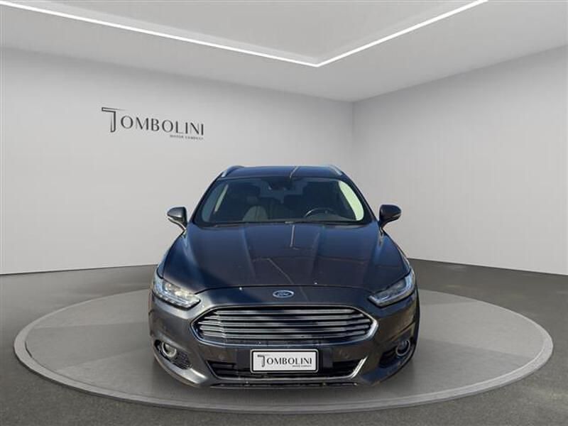 Begagnad Ford Mondeo Titanium 150 HK (110 kW) 2016 Grå Kombi