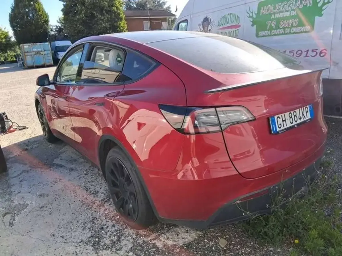 Usata Tesla Model Y 152 kW (208 CV) 2021 Rosso SUV