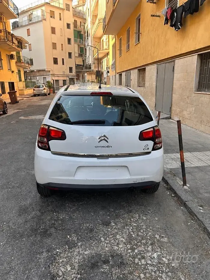 Usata Citroën C3 82 CV (60 kW) 2016 Bianco Utilitaria