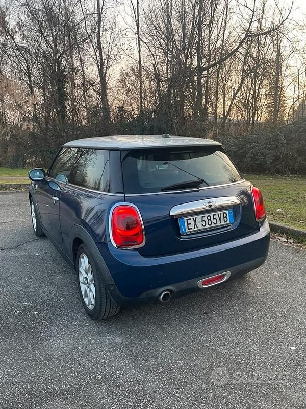 Usata Mini Cooper D 116 CV (85 kW) 2014 Blu Utilitaria