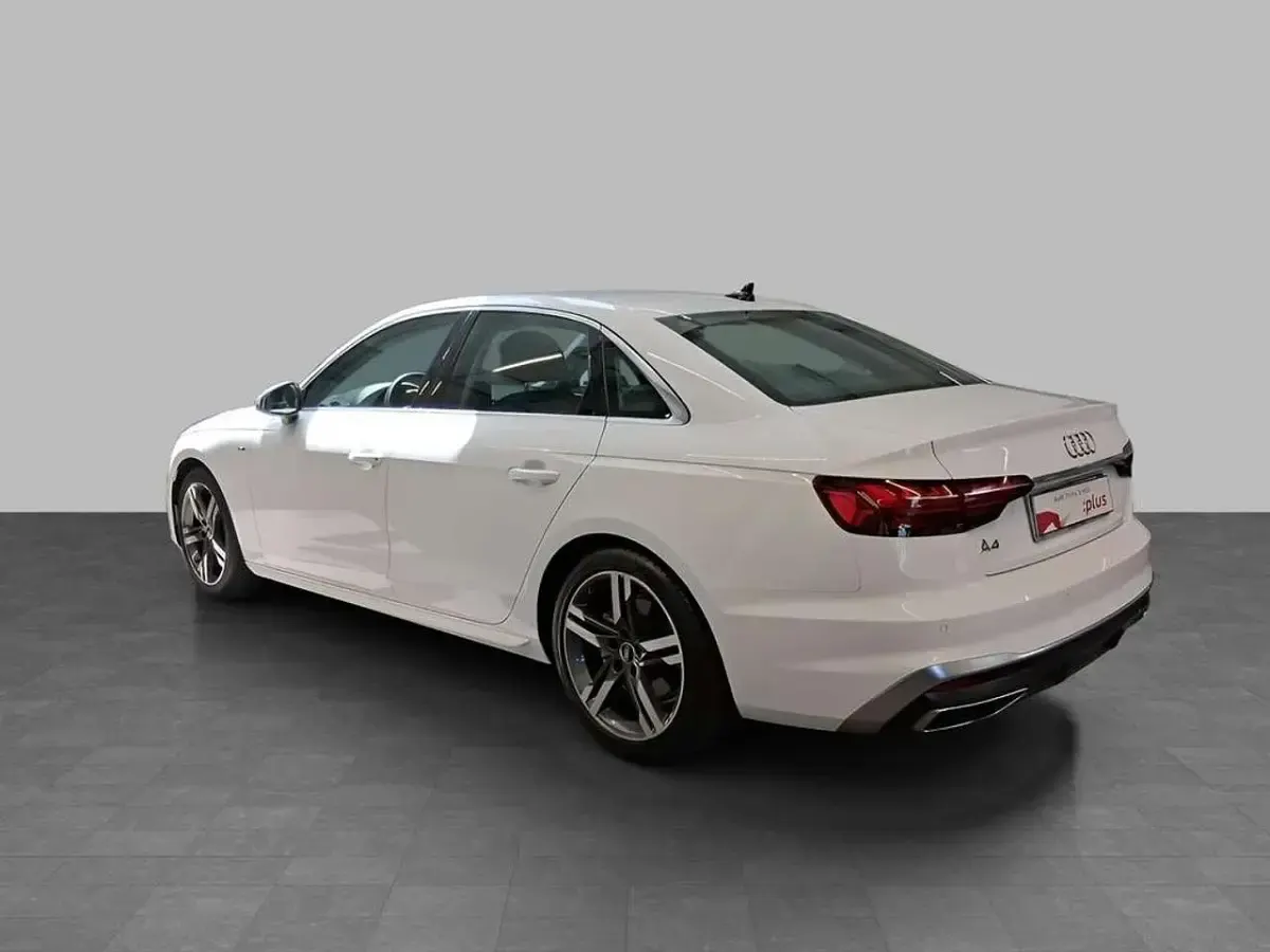 Usata Audi A4 Business 163 CV (119 kW) 2024 Bianco arkona Berlina