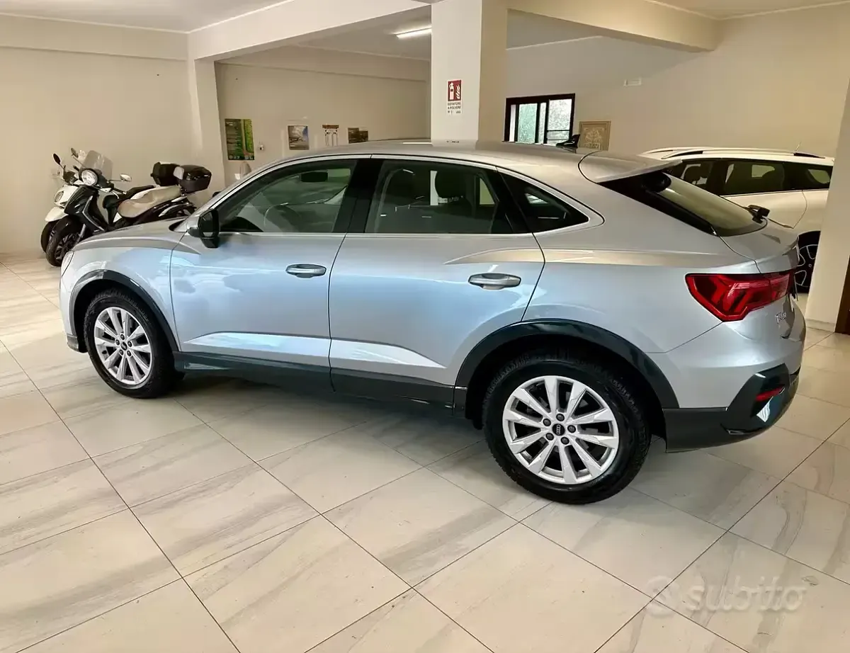 Usata Audi Q3 Ambiente 150 CV (110 kW) 2021 Grigio SUV