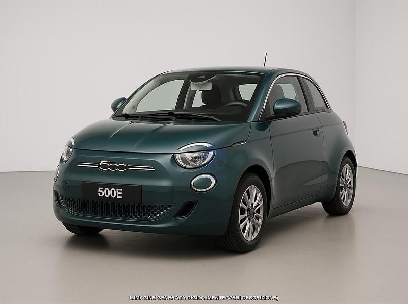 Usata Fiat 500e Action 69 kW (95 CV) 2023 Verde Utilitaria