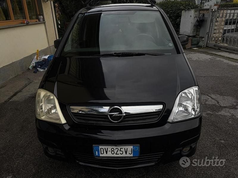 Usata Opel Meriva Club 90 CV (66 kW) 2009 Monovolume