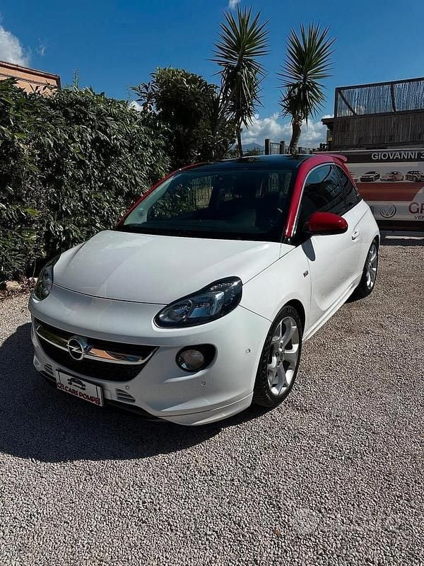 Usata Opel Adam Rocks Rocks 150 CV (110 kW) 2016 Bianco Utilitaria