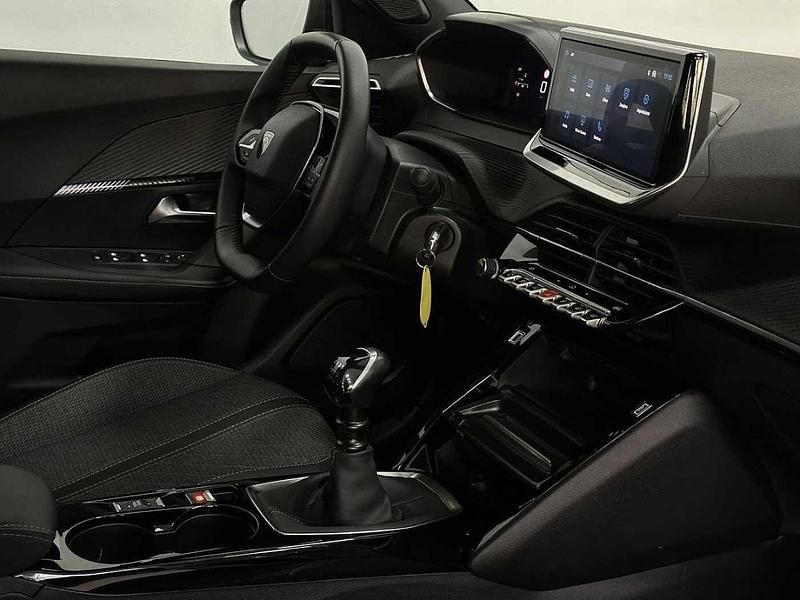 Usata Peugeot 2008 Allure 102 CV (75 kW) 2025 Blu SUV