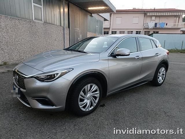 Usata Infiniti Q30 2017 Grigio scuro