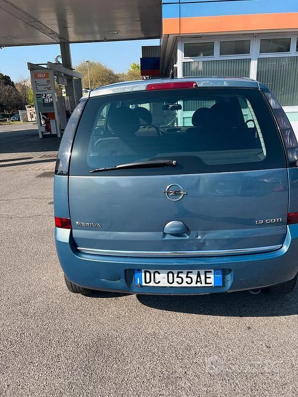 Usata Opel Meriva 2006 Blu Monovolume
