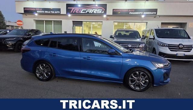 Blu Usata 2025 Ford Focus ST-Line Station wagon | 23.490 € (Buon prezzo) - Immagine 1/4