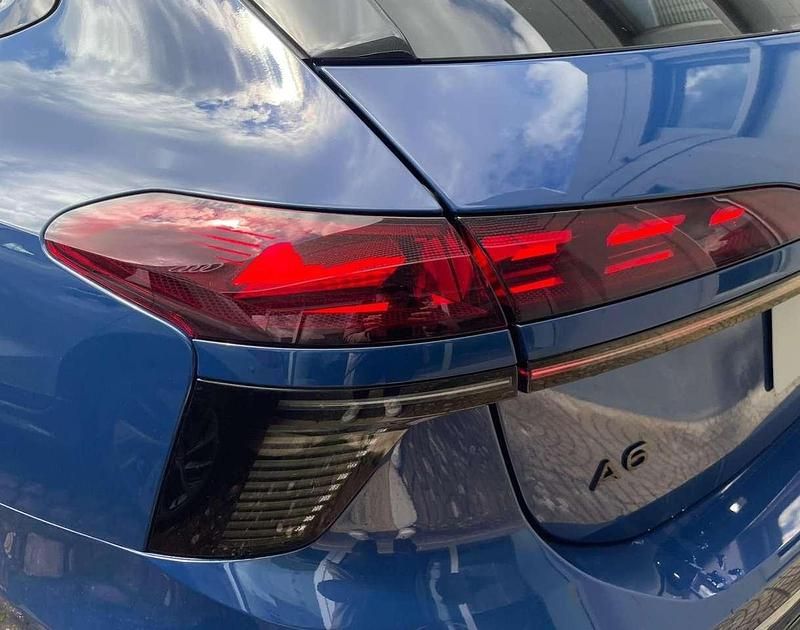 Nuova Audi A6 Edition .1 204 CV (150 kW) 2025 Blu/azzurro Station wagon