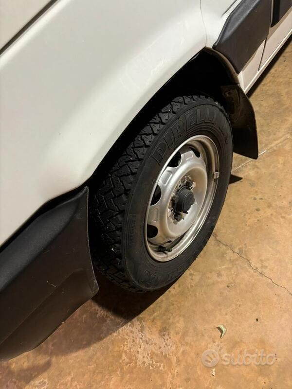 Usata Fiat Panda 4x4 Trekking 50 CV (36 kW) 2001 Bianco Utilitaria