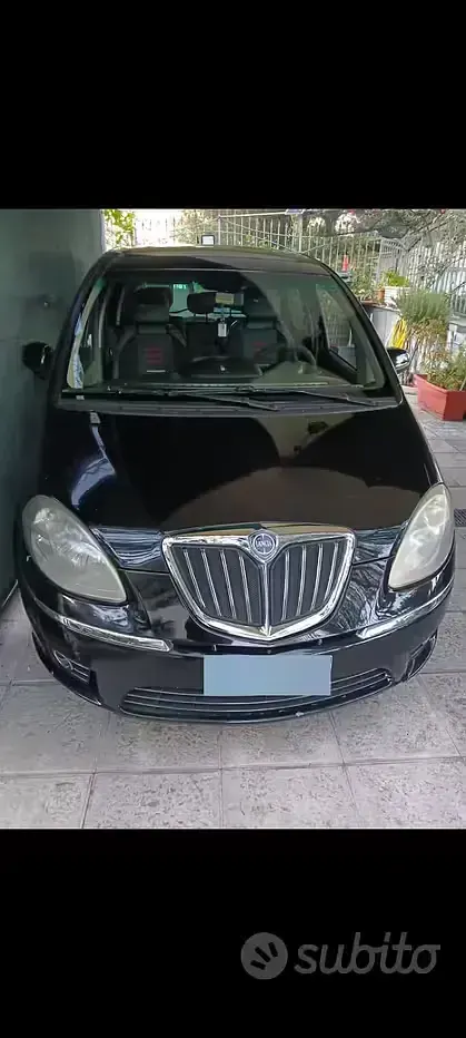 Usata Lancia Musa 95 CV (69 kW) 2010 Nero Monovolume