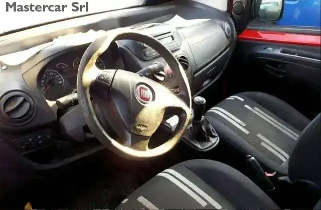 Usata Fiat Fiorino 95 CV (69 kW) 2015 Rosso Monovolume
