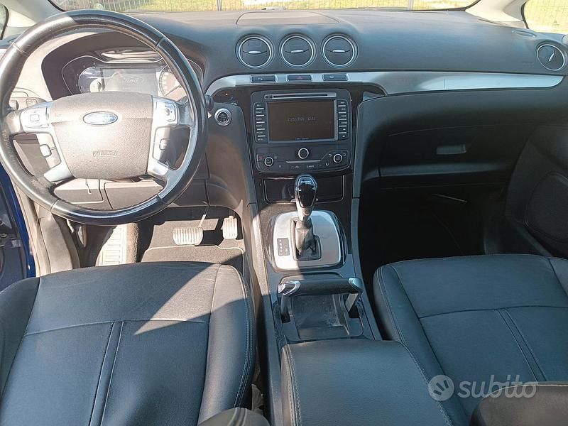 Usata Ford S-MAX Titanium 163 CV (119 kW) 2014 Blu Monovolume