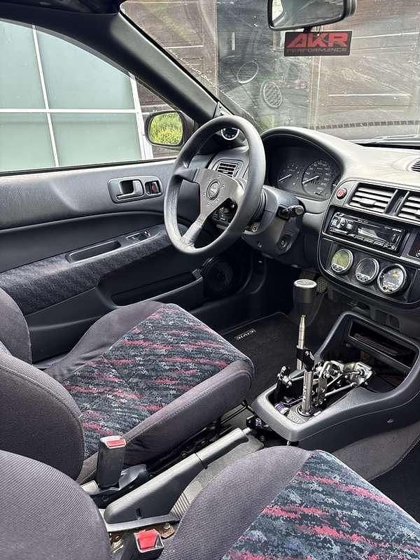 Usata Honda Civic 252 CV (185 kW) 1999 Berlina