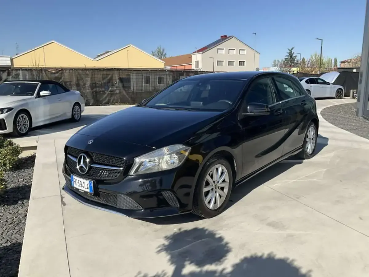 Usata Mercedes A160 Executive 90 CV (66 kW) 2017 Nero Berlina