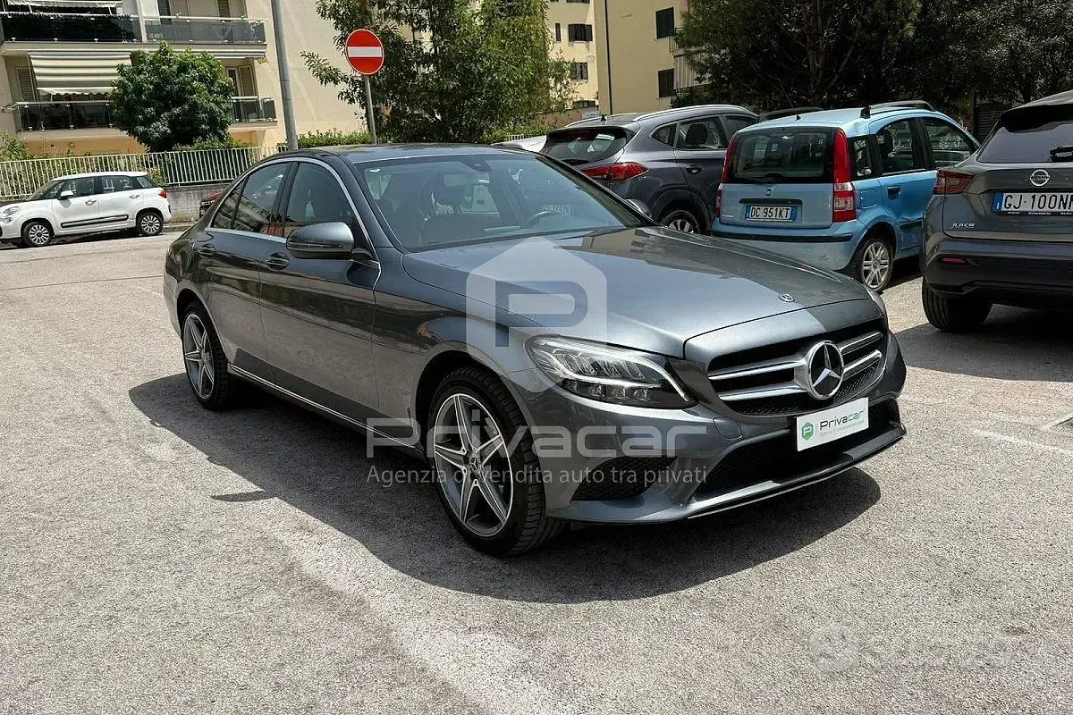 Usata Mercedes C180 Business 122 CV (89 kW) 2019 Grigio Berlina