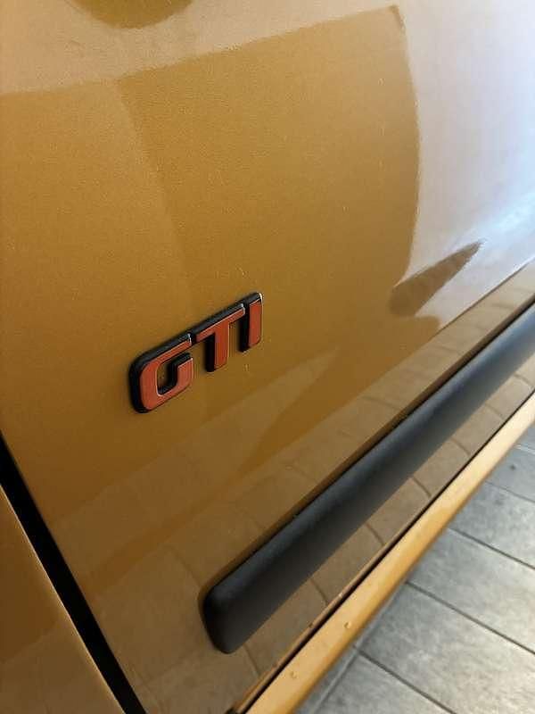 Usata Peugeot 106 GTi 118 CV (86 kW) 1997 Utilitaria