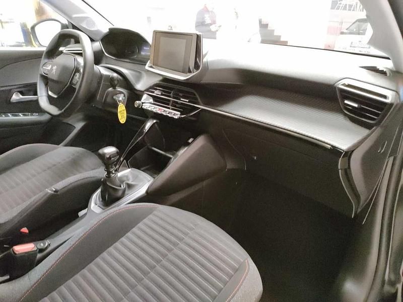 Usata Peugeot 208 Active 100 CV (73 kW) 2022 Nero Utilitaria