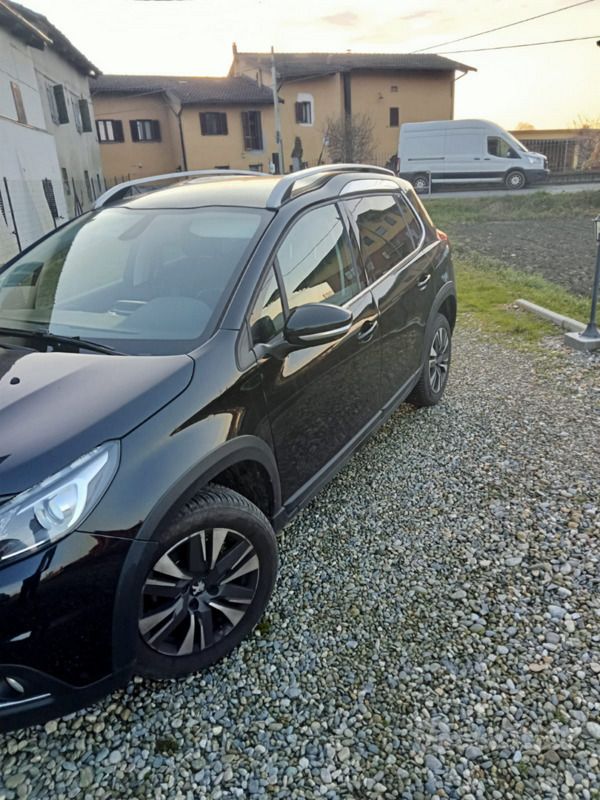 Usata Peugeot 2008 S 120 CV (88 kW) 2018 Nero SUV