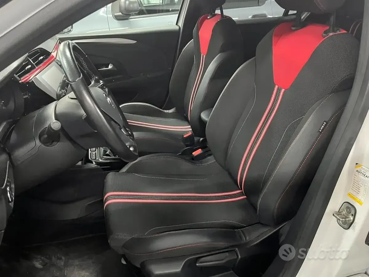 Usata Opel Corsa GS Line 102 CV (75 kW) 2020 Bianco Utilitaria