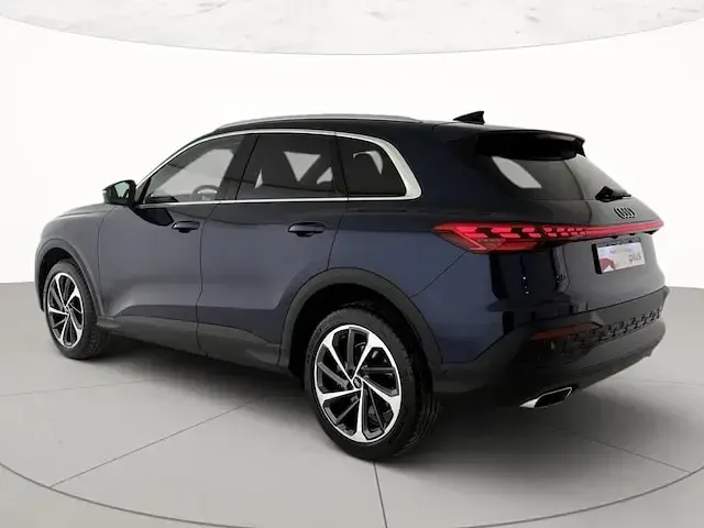 Usata Audi Q5 Business 204 CV (150 kW) 2025 Blu navarra metallizzato SUV