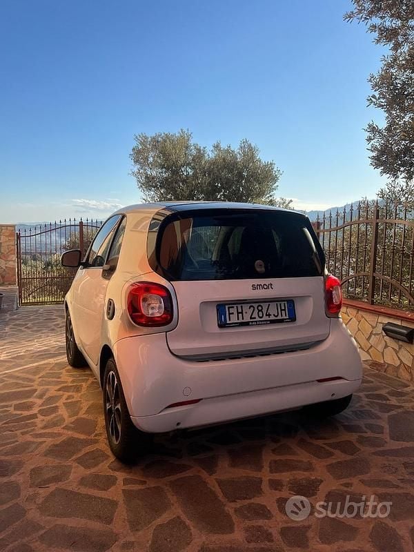 Usata Smart ForTwo Coupé 71 CV (52 kW) 2017 Bianco Coupé