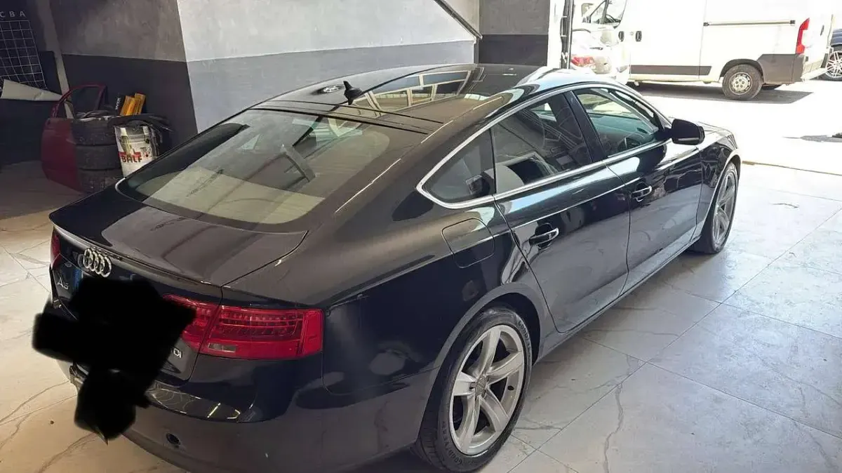 Usata Audi A5 Sportback Ambiente 143 CV (105 kW) 2013 Grigio Utilitaria