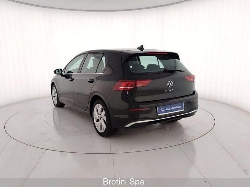 Usata VW Golf VIII Style 150 CV (110 kW) 2025 Nero metallizzato Utilitaria
