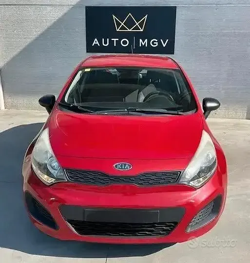 Usata Kia Rio EX 75 CV (55 kW) 2012 Rosso Berlina