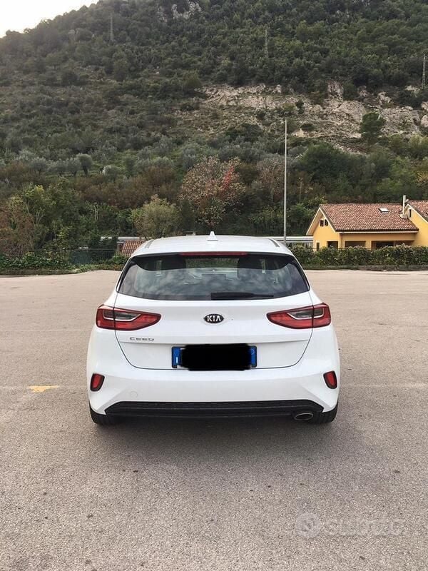 Usata Kia Ceed 100 CV (73 kW) 2020 Bianco Utilitaria