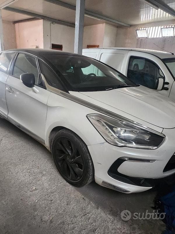 Usata Citroën DS5 163 CV (119 kW) 2013 Bianco Utilitaria