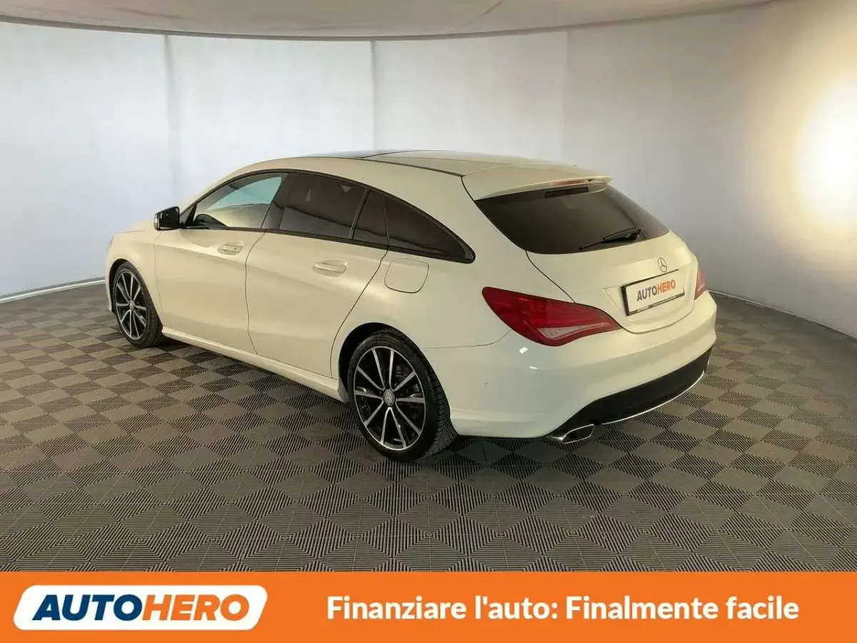 Usata Mercedes CLA200 Shooting Brake 136 CV (100 kW) 2015 Bianco Station wagon