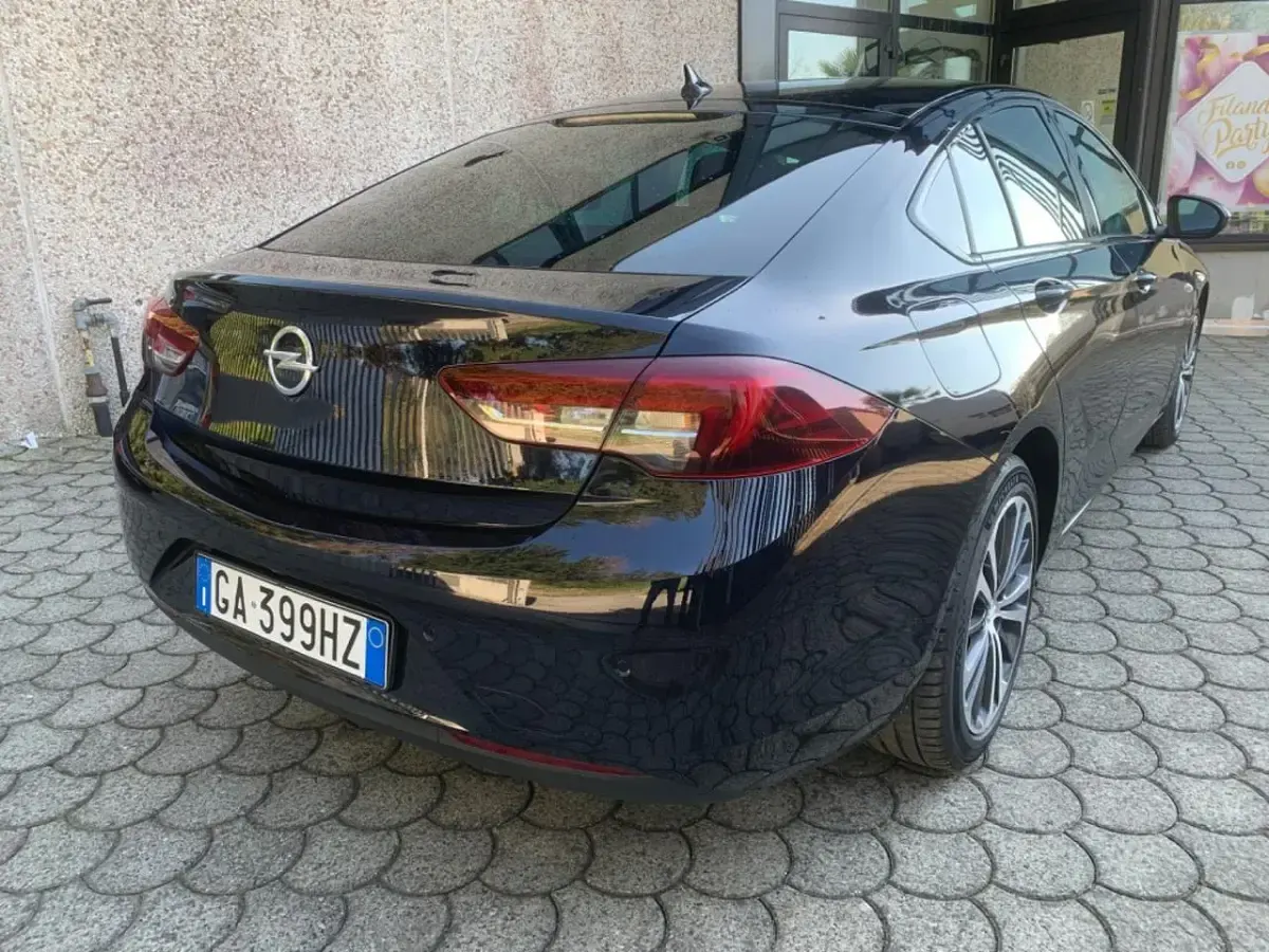 Gebraucht Opel Insignia Sport 136 PS (100 kW) 2020 Schwarz Limousine