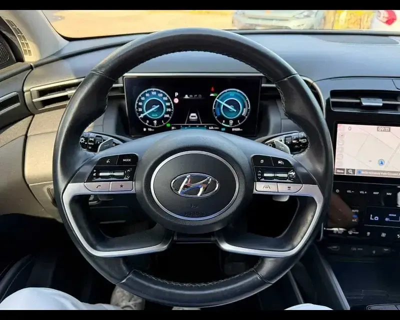 Usata Hyundai Tucson 230 CV (169 kW) 2022 Grigio SUV