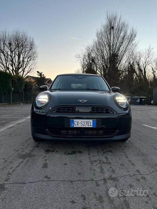 Usata Mini Cooper Coupé 2024 Nero Coupé