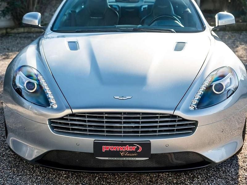 Usata Aston Martin Virage 497 CV (365 kW) 2011 Argento Coupé