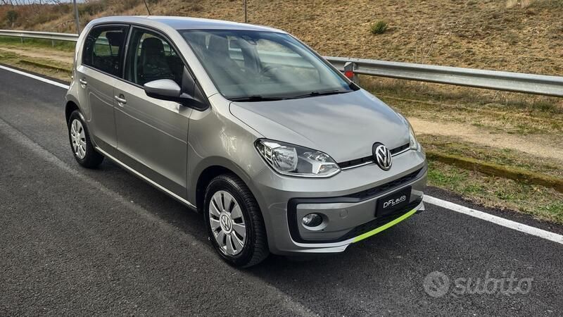 Usata VW up! move up! 60 CV (44 kW) 2019 Argento Utilitaria