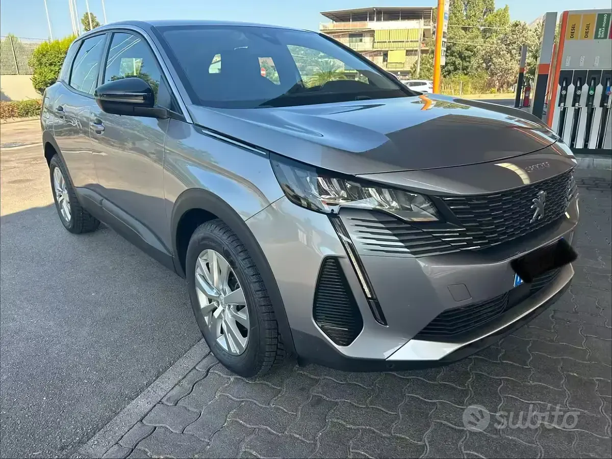 Usata Peugeot 3008 Allure 131 CV (96 kW) 2022 Grigio SUV