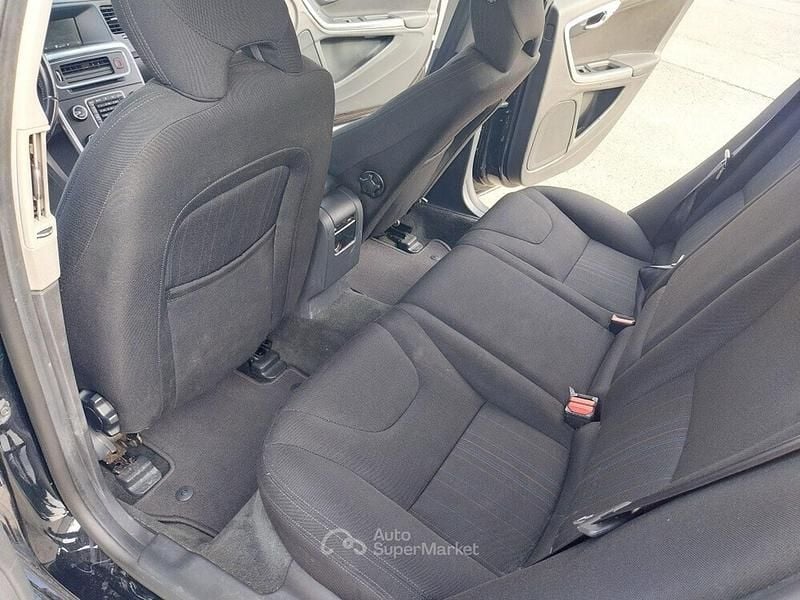 Usata Volvo V60 Business Edition 114 CV (83 kW) 2013 Nero Station wagon