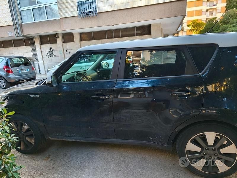 Usata Kia Soul 136 CV (100 kW) 2016 Nero SUV