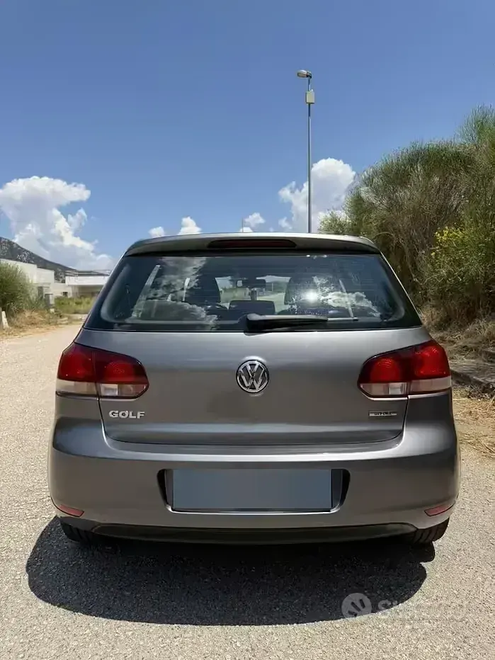 Usata VW Golf VI Highline 102 CV (75 kW) 2011 Grigio Utilitaria