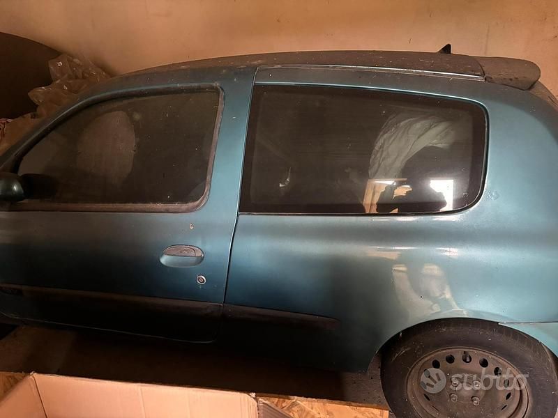 Usata Renault Clio 75 CV (55 kW) 2003 Utilitaria